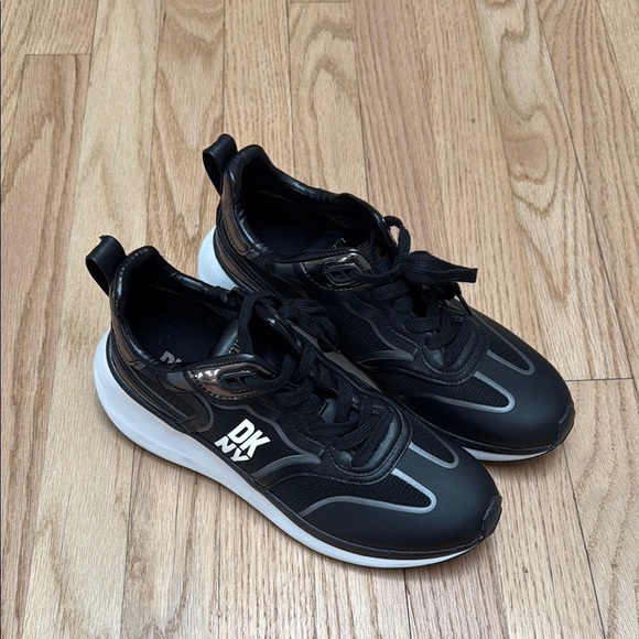 Dkny Shoes - DKNY Sneakers Black and White